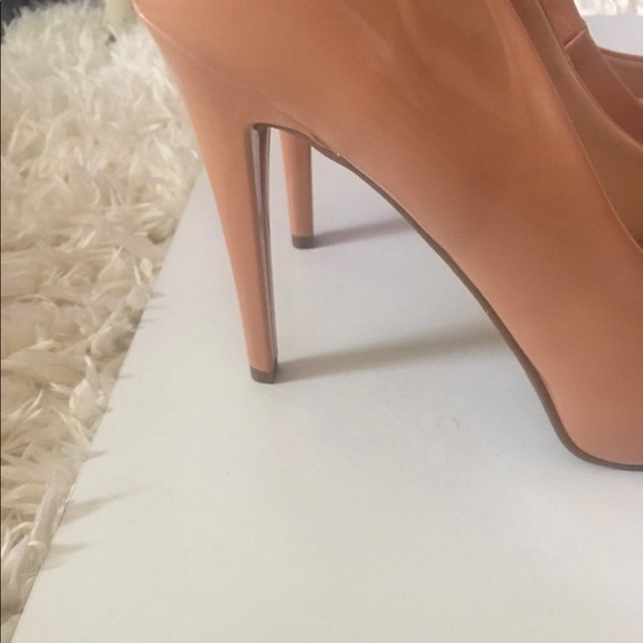 GUESS HEELS SIZE 10 - Picture 5 of 8